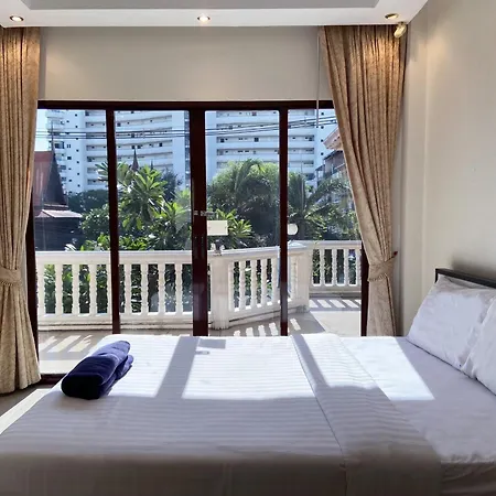 Blooming Hill Boutique Suites-3
