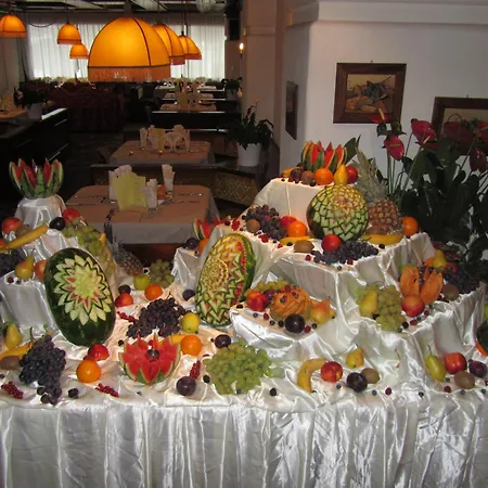 Hotel Corona-3