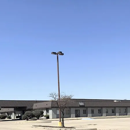 Regency Inn & Suites-3