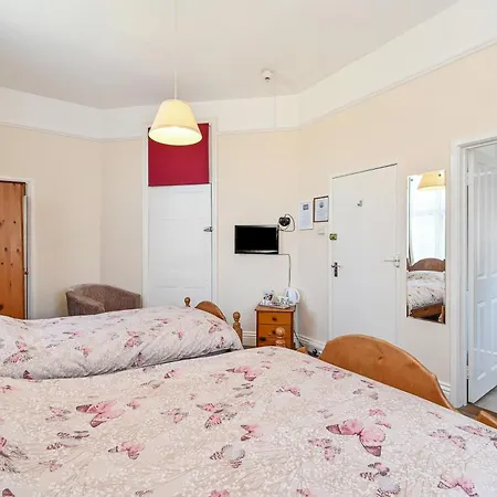 Trevarner Guest House-2