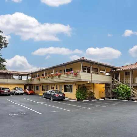 Best Western Carmel'S Town House Lodge-3