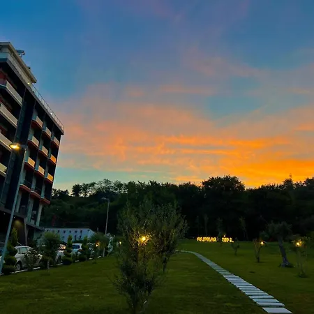 Padel Olivia'S Hill Resort-3