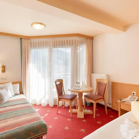 Hotel Pinzger Tux-2