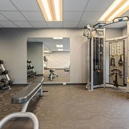 Fairfield Inn & Suites By Marriott Nashville Downtown-Metrocenter-2