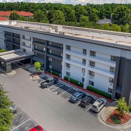 Quality Inn & Suites Raleigh Durham Airport-3