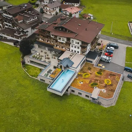 Natur- & Wanderhotel Tuxertal-2