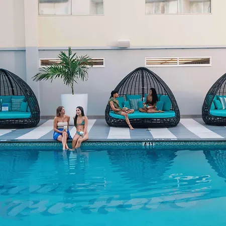 Outrigger Waikiki Paradise Hotel-2