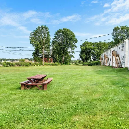 Americas Best Value Inn Stonington Mystic-3