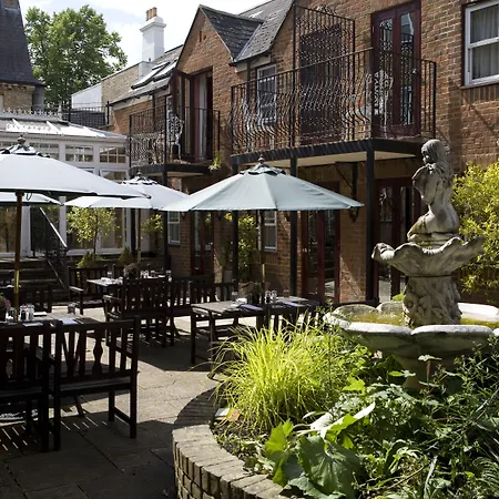 Cotswold Lodge Hotel-3