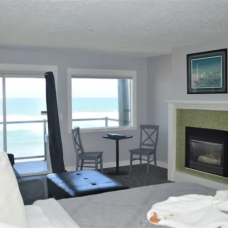 Beachfront Manor Hotel-2