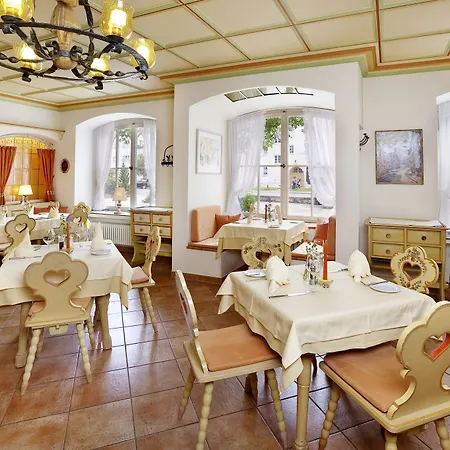Hotel Hirsch-2