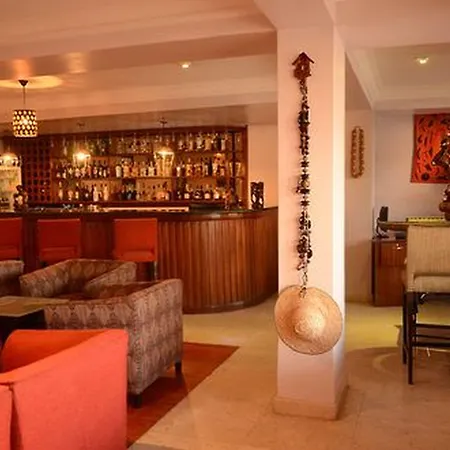 Hotel Bon Voyage-3