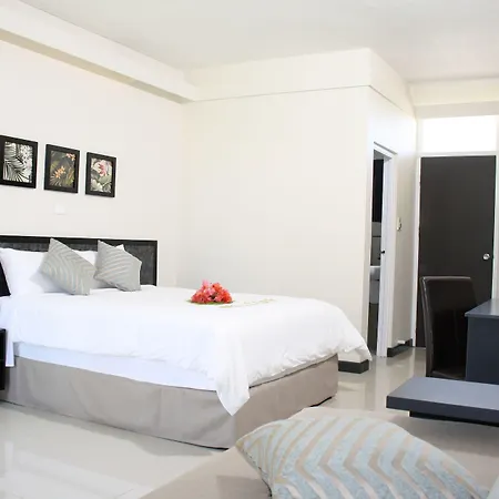 Hotel Oasis-3