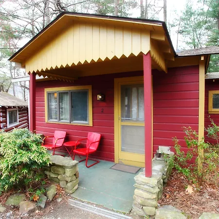 The Pines Cottages-3