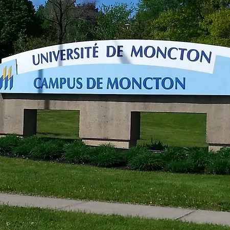 Universite De Moncton-2