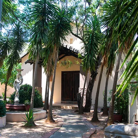Thaba Legae Guest Lodge-2
