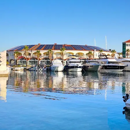 Marina Frapa Resort Rogoznica-3