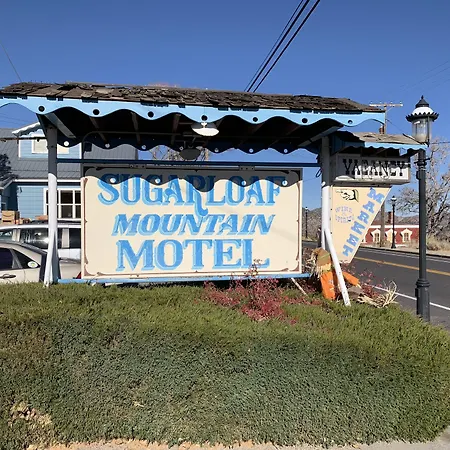 Sugarloaf Mountain Motel-3