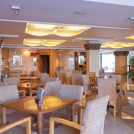 Invisa Hotel La Cala-3