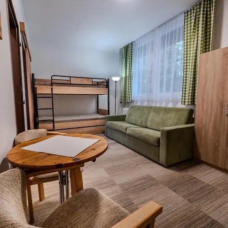 Hotel FIS-3