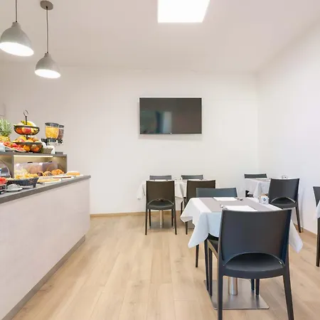 Admayora Guest House-3