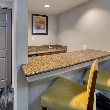 Best Western Batesville-3