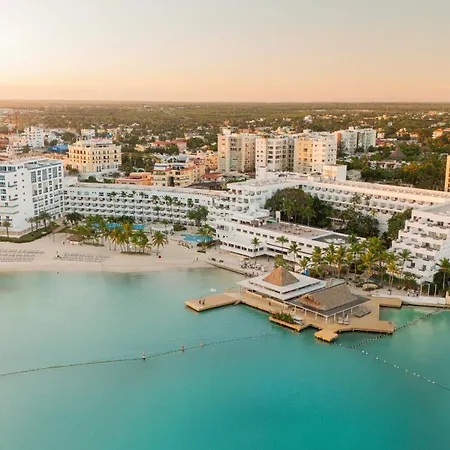 Santo Domingo Bay Convention Resort & Casino-2