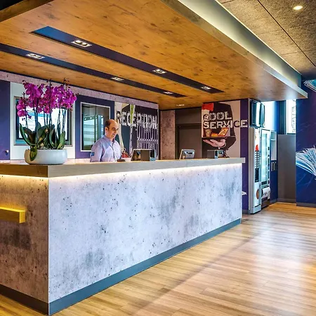Ibis Budget Geneve Aeroport-3