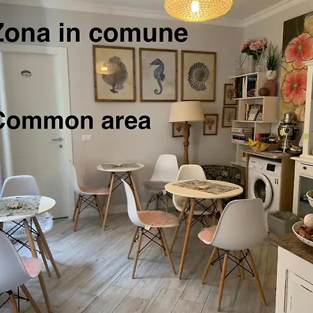 A Ca Da Alba Rooms-3