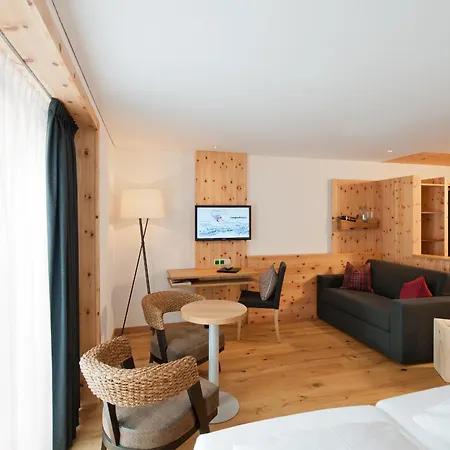 Mondschein Hotel&Chalet Ski-In Ski-Out Luxus am Arlberg-3
