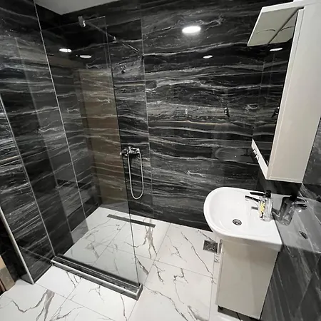 Diamond Hotel & Restaurant Ulcinj-2
