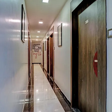 Hotel O Blue Inn Residence Near R City Mall-3