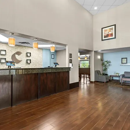 Comfort Inn & Suites Airport South-2