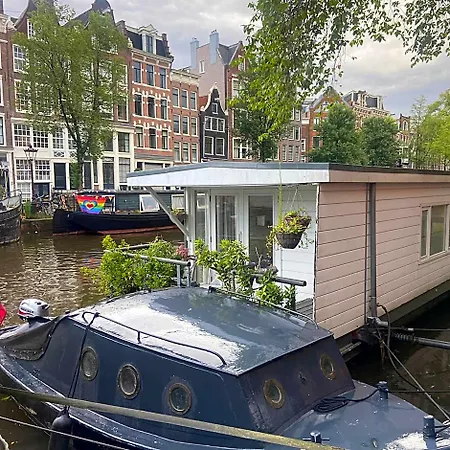 Houseboat Bonnie-2