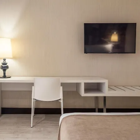 Hotel Ilunion Abando Bilbao-2