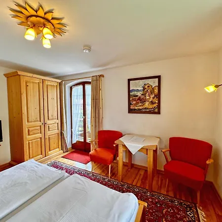 Hotel Garni Sonnenhof-3