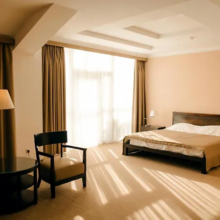 Lavina Park Hotel-3