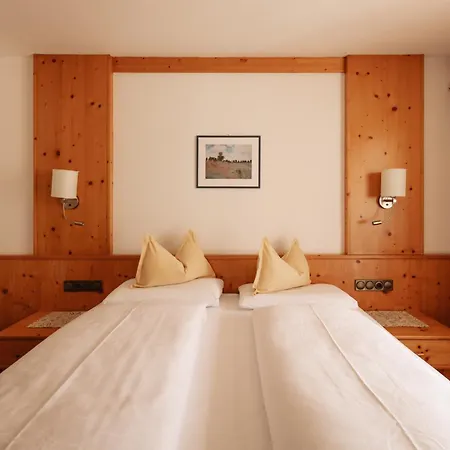 Hotel Fortuna-2