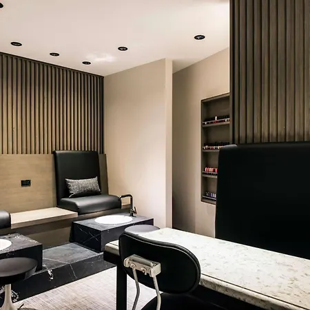 Londonhouse Chicago, Curio Collection By Hilton-2