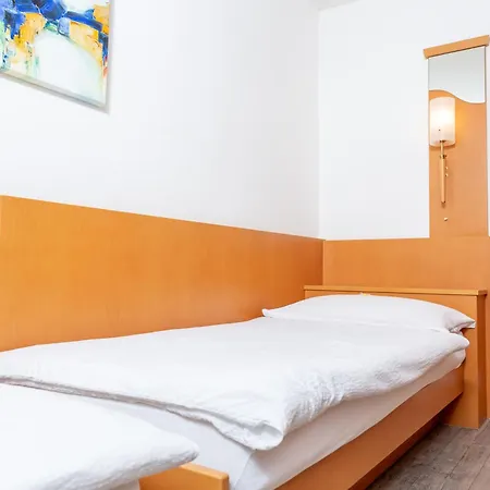Hotel Alexander-3