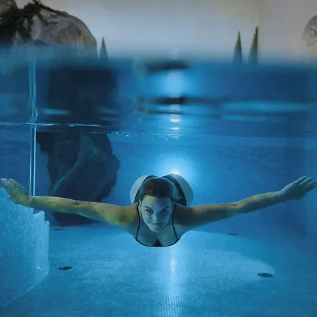 Dolomites Wellness Hotel Savoy-3