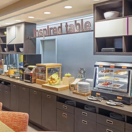 Home2 Suites By Hilton Milwaukee Airport-3