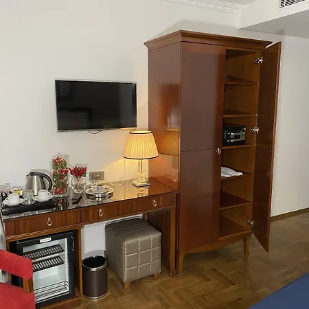 Four Doors Hotel-3