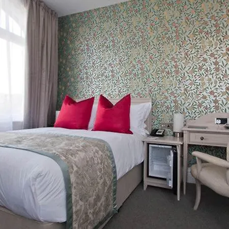 W12 Rooms-3