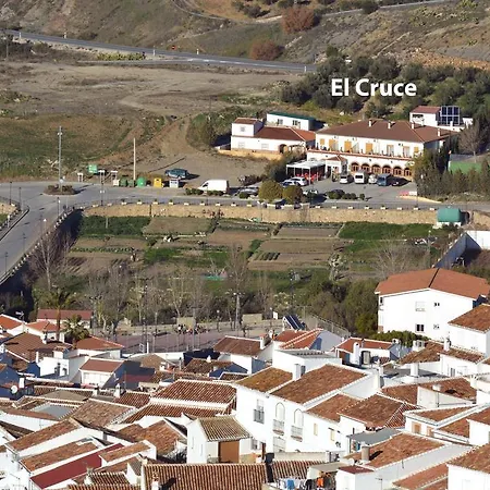 Hostal Restaurante El Cruce-3