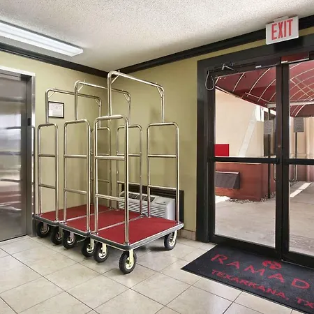 Quality Inn Texarkana-3