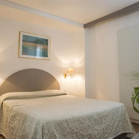 Hotel Royal Bastille-3