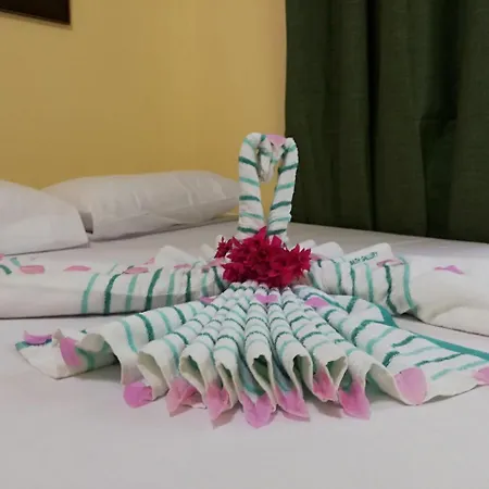 Paradise Inn-2