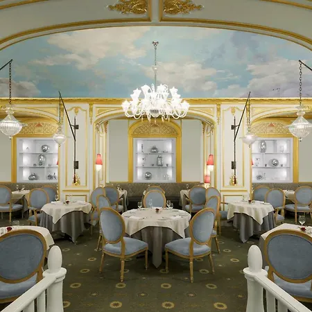 Hotel Plaza Athenee-3