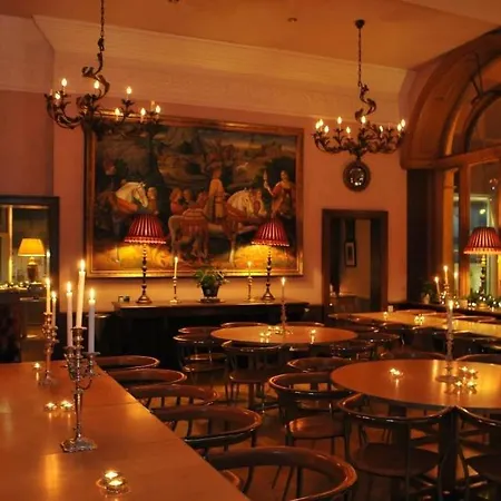 The Racquet Club-2